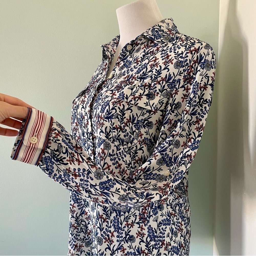 Loft Women’s Floral Button Down Blouse Size S - Picture 5 of 12